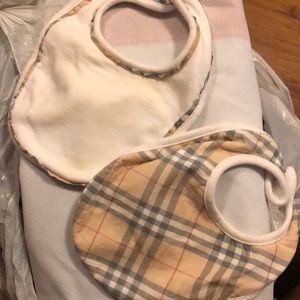Burberry bibs